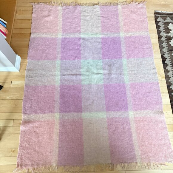 Vintage Mohair Wool Blend Blanket Pastel Plaid Fringe Purple Pink 48 x 64 - Picture 4 of 9